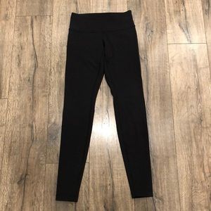 Wunder Under Leggings size 6 Black Luxtreme
